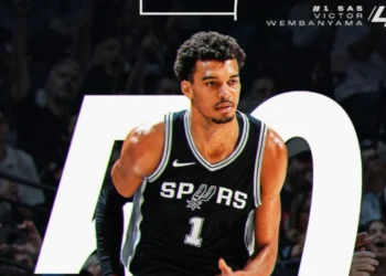 Wembanyama faz história na NBA • Reprodução/Instagram/NBA