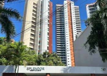 Acidente ocorreu em prédio de luxo localizado em área nobre de Salvador • Camila Tíssia/CNN