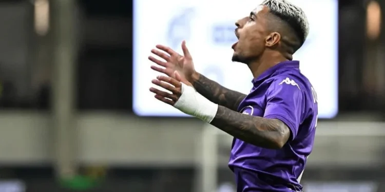 Dodo, lateral da Fiorentina • Reprodução/Instagram Dodo