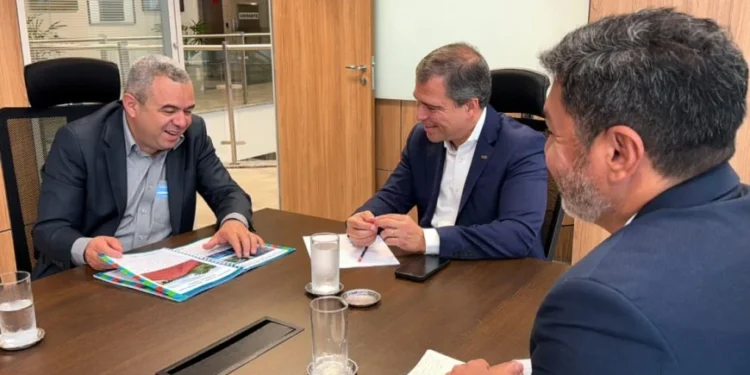 Ronivon apresenta projeto de revitalização do Centro Histórico ao presidente do BRB