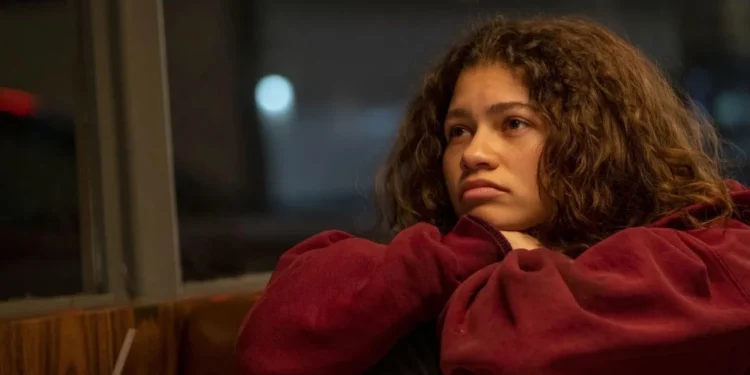 Zendaya como Rue em "Euphoria" • Divulgação/HBO