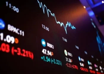 Entrada líquida total mensal de US$ 1,9 bilhão em outubro se compara a uma entrada de US$ 56,4 bilhões em setembro • REUTERS/Amanda Perobelli