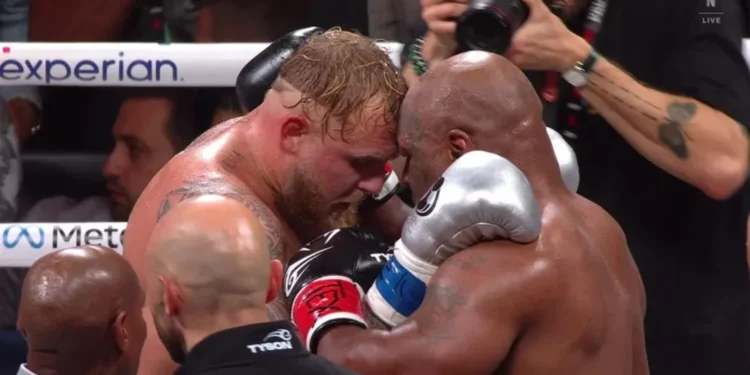 Mike Tyson perde para Jake Paul em retorno ao boxe
