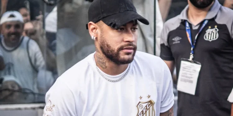 Neymar já tem data para ser anunciado pelo Santos, crava jornalista