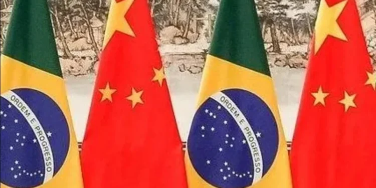 Acordo é assinado no mesmo dia da chegada do presidente chinês em Brasília • Beto Barata/PR