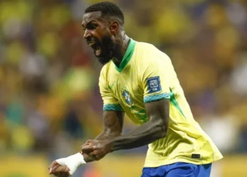 Gerson comemora gol de empate do Brasil contra o Uruguai • Rafael Ribeiro/CBF