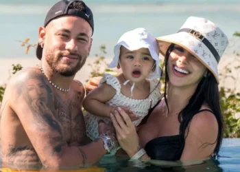 Bruna Biancardi e Neymar com a filha, Mavie, que completou um ano • Instagram/Bruna Biancardi