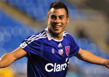 Eduardo Vargas celebra gol por La U em 2011 • Divulgação/Universidad de Chile