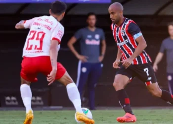 Bragantino e São Paulo ficam no empate, no Nabi Abi Chedid • JOISEL AMARAL/AGIF - AGÊNCIA DE FOTOGRAFIA/AGIF - AGÊNCIA DE FOTOGRAFIA/ESTADÃO CONTEÚDO