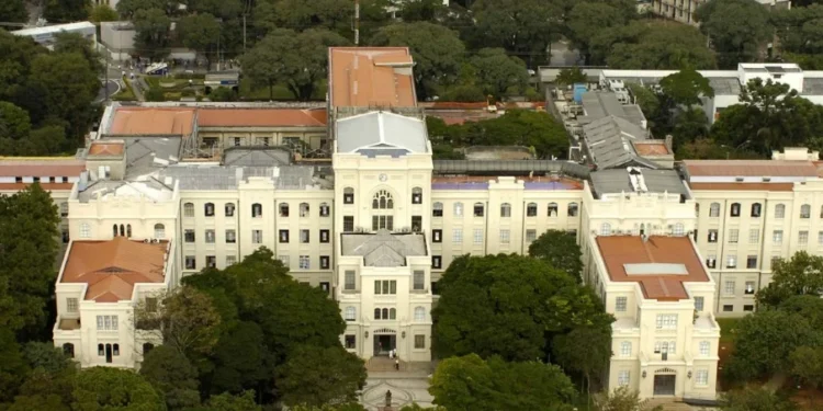 Cursinho gratuito da faculdade de medicina da USP abre inscrições