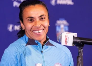 Marta em coletiva de imprensa do Orlando Pride antes da final da NWSL • Reprodução/X @ORLPride
