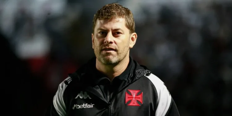 Rafael Paiva é demitido do Vasco