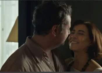 Selton Mello e Fernanda Torres em "Ainda Estou Aqui" • Reprodução