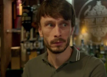 Richard Gadd é Donny em "Bebê Rena" • Reprodução/X/Netflix