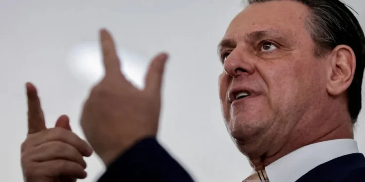 Ministro apoia boicote e diz ser “inadmissível” afirmar que carne brasileira não tem segurança