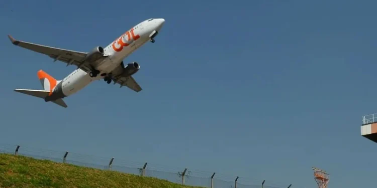 Aviões arremetem no Aeroporto de Congonhas devido ao vento
