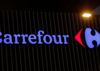 Logo do Carrefour em loja • 21/02/2022REUTERS/Eric Gaillard