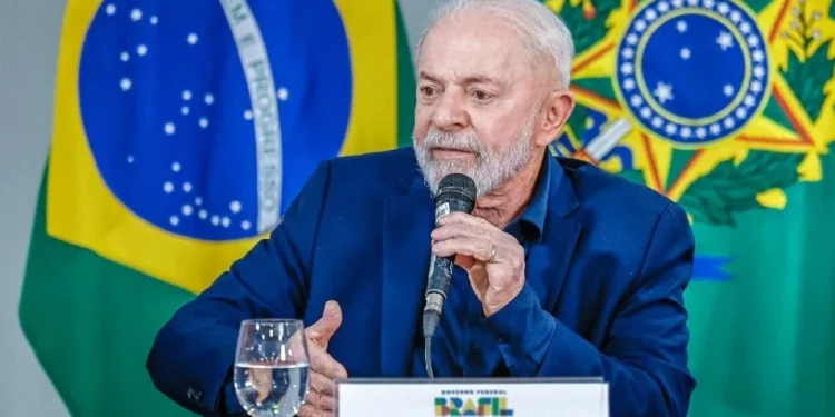 Lula chama líderes do Congresso para discutir corte de gastos