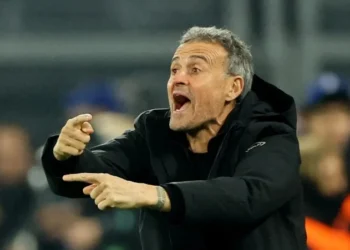 PSG sofre duras críticas após derrota e técnico é chamado de “arrogante”