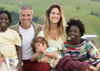 Família de Bruno Gagliasso e Giovanna Ewbank • Instagram/Giovanna Ewbank