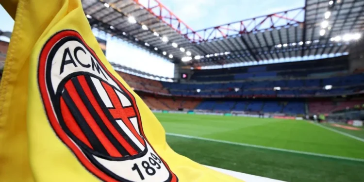 Estádio San Siro, casa do Milan • Foto: Marco Canoniero/LightRocket via Getty Images)