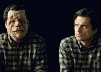 Adam Pearson e Sebastian Stan estrelam a dramédia que será lançada na Mostra de Cinema de São Paulo 2024 • Reprodução