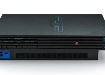 Após 11 anos da fabricação do último console da linha, o PS2 continua sendo o console mais vendido do mundo • Divulgação/Sony
