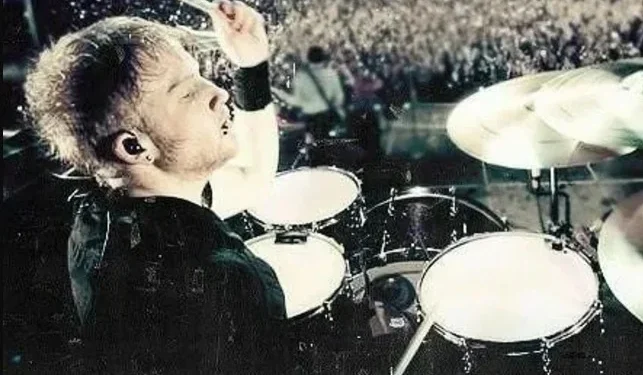 Morre Bob Bryar, ex-baterista do My Chemical Romance, aos 44 anos, diz site