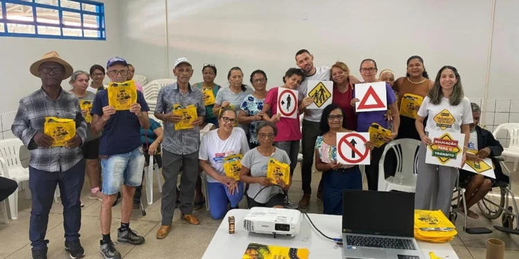Secretaria de Assistência Social promove palestra sobre segurança no trânsito para pessoas idosas em Gurupi