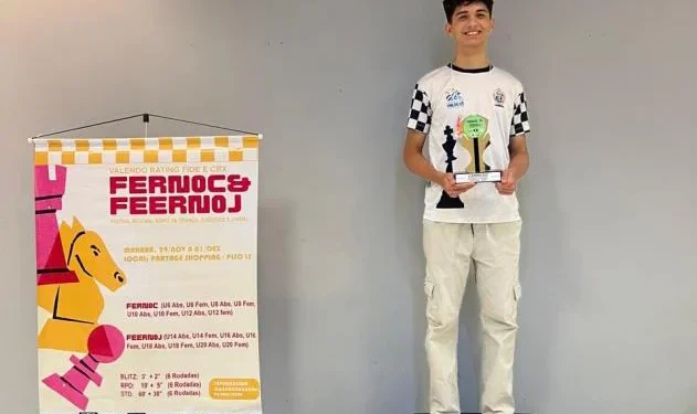 Luíz Felipe Miranda recebe título de mestre nacional de xadrez