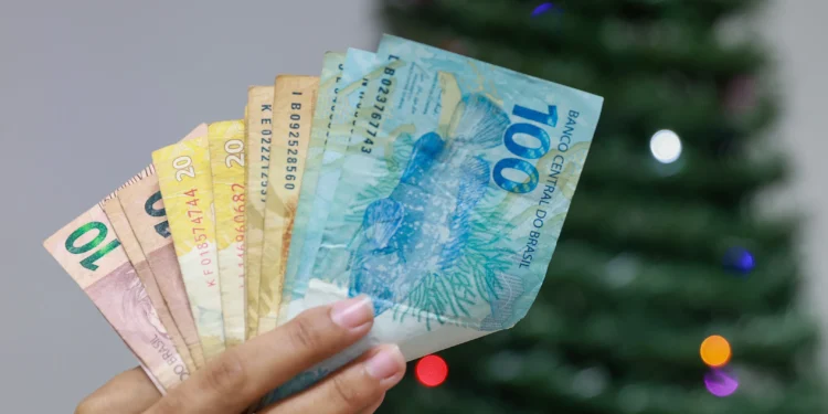 Segunda parcela do 13° salário será paga nesta sexta-feira, 20