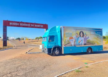 Caminhão passando por alguns municípios do Tocantins, Palestras em escolas públicas, Apresentação dos experimentos científicos dentro dos caminhões, Substituição de lâmpadas convencionais por LED, Sorteio de Geladeiras.