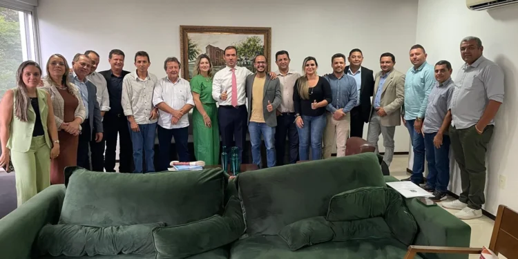 Em Brasília, Vilmar acompanha prefeitos eleitos em busca de recursos para os municípios