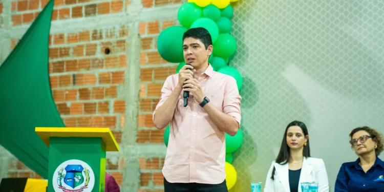 Regulariza Paraíso entrega 56 títulos definitivos aos moradores da Vila Chapadão