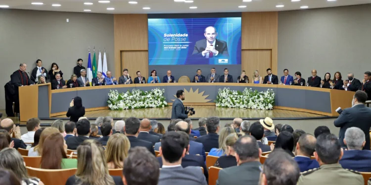 Governador Wanderlei Barbosa destaca o papel fundamental do MPTO na garantia da justiça em posse do novo Procurador-Geral de Justiça