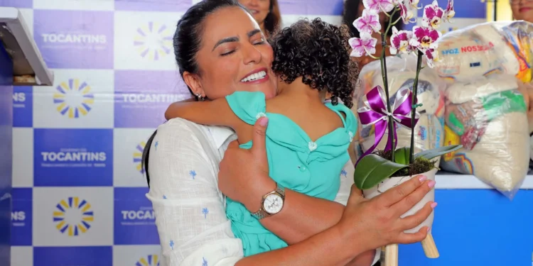 Realizada pela primeira-dama Karynne Sotero, campanha de Natal promove solidariedade e inclusão