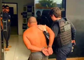 O homem que portava uma espingarda atingiu a vítima na região cervical - Foto: DivulgaÇão PCTO