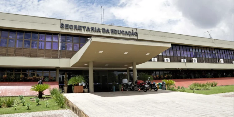 Profissionais da Educação Básica estadual vão receber mais de R$ 1,5 milhão em progressões