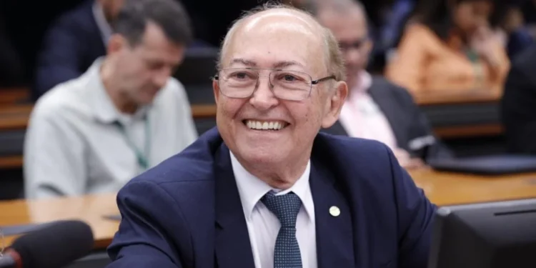 Emendas pagas de Lázaro Botelho beneficiam 17 municípios tocantinenses