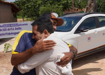 "Esse carro chegou na hora mais exata das nossas vidas e só irá trazer benefícios", agradece o morador José Maria