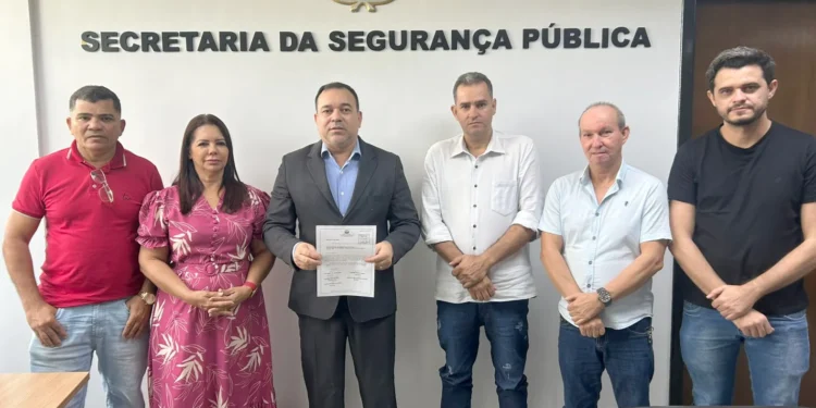 Encontro foi motivado pela solicitação dos vereadores por melhorias na área de segurança - Foto: Valéria Miranda/Governo do Tocantins