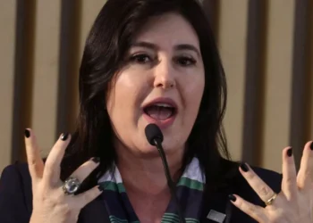 Tebet disse que o texto da PEC já está sendo finalizado na sua pasta e destacou que a revisão de gastos no país ainda está apenas no início • 07/12/2023REUTERS/Pilar Olivares