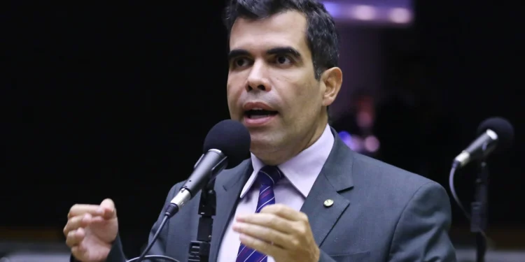 Ricardo Ayres quer ampliar crédito rural à agricultura familiar e incentivar permanência dos jovens no campo