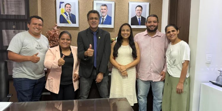 Camila Fernandes e lideranças buscam emenda para beneficiar agricultores miracemenses