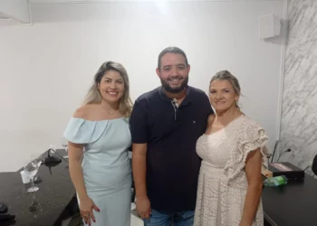 Núbio Gomes prestigia Diplomação de Márcia Enfermeira e Leidiane Mota em Lajeado