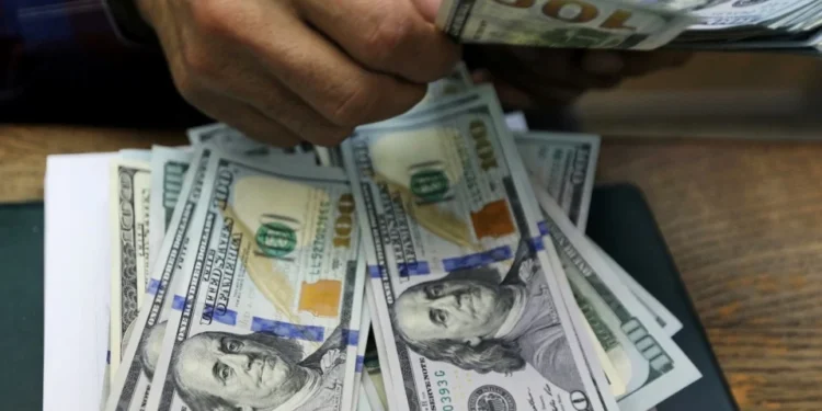 Em 2020, o dólar acumula alta de mais de 25% em relação ao real • Foto: Mohamed Abd El Ghany/Reuters (20.03.2019