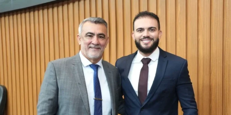 Léo Barbosa é eleito 1⁰ vice-presidente da Mesa Diretora da Aleto para o Biênio 2025/2026