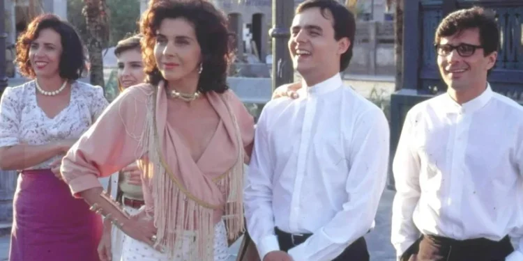 Betty Faria recorda mudança de hábitos para viver Tieta: “Uma renovação”