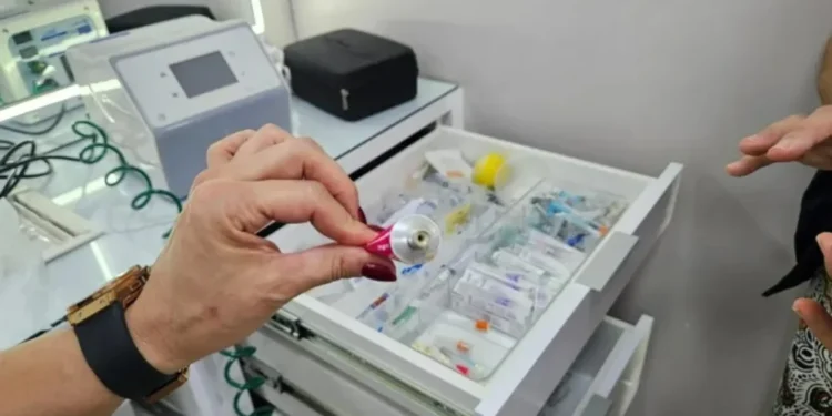 Dona de clínica estética é presa após morte de paciente em Goiás