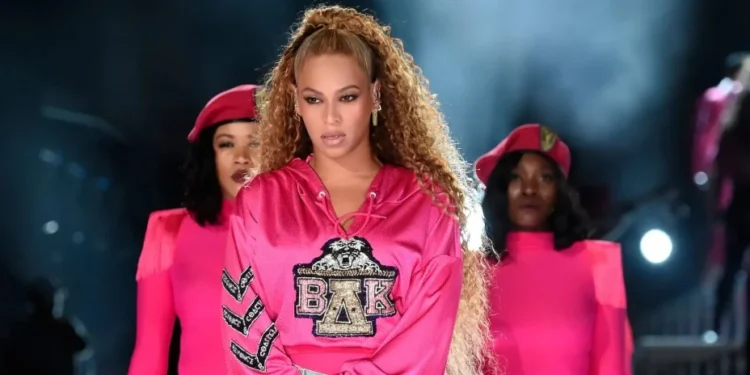 Beyoncé é eleita maior estrela pop do século pela Billboard